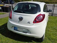 Gebraucht Ford Ka Trend 69 PS (50 kW) 2012 Weiß Kleinwagen