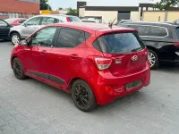 Gebraucht Hyundai i10 Edition 67 PS (49 kW) 2014 Rot Kleinwagen