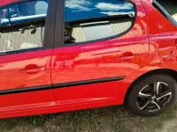 Gebraucht Peugeot 207 Premium 95 PS (69 kW) 2010 Rot Limousine