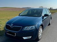 Gebraucht Skoda Octavia Ambition 150 PS (110 kW) 2016 Blau Kleinwagen