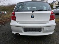 Gebraucht BMW 116 120 PS (88 kW) 2009 Weiß Kleinwagen