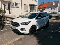 Gebraucht Ford Kuga 179 PS (131 kW) 2018 Weiß SUV