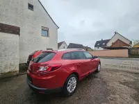 Gebraucht Renault Mégane LIMITED 116 PS (85 kW) 2014 Rot Limousine