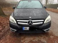 Gebraucht Mercedes B200 158 PS (116 kW) 2014 Schwarz Kleinwagen