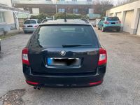 Gebraucht Skoda Octavia 160 PS (117 kW) 2012 Schwarz Kombi