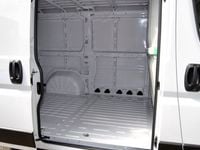 Gebraucht Fiat Ducato 140 PS (102 kW) 2023 Weiß Van
