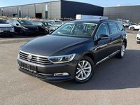 Gebraucht VW Passat Comfortline 120 PS (88 kW) 2019 Mangangrau metallic Kombi