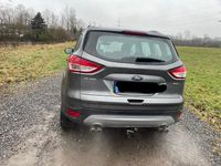 Gebraucht Ford Kuga 149 PS (109 kW) 2013 Grau SUV