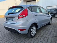 Gebraucht Ford Fiesta Trend 95 PS (69 kW) 2011 Grau Kleinwagen