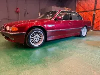 Gebraucht BMW 750 326 PS (239 kW) 1998 Rot Limousine