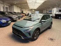 Gebraucht Hyundai Bayon Select 84 PS (61 kW) 2021 Mangrove green / mic SUV