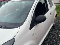 Gebraucht Toyota Aygo 68 PS (50 kW) 2011 Weiß Kleinwagen
