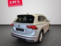 Gebraucht VW Tiguan R-line 150 PS (110 kW) 2023 Reflexsilber metallic (metallic) SUV