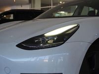 Gebraucht Tesla Model 3 366 kW (498 PS) 2022 Pearl white multicoat Limousine