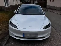 Gebraucht Tesla Model 3 RWD 208 kW (283 PS) 2024 Weiß Limousine