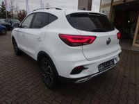 Gebraucht MG ZS Luxury 106 PS (77 kW) 2023 Weiß Limousine