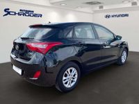 gebraucht Hyundai i30 1.4 Trend mit Allwetterreifen