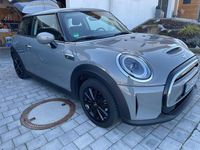 Gebraucht Mini Cooper SE Classic 135 kW (184 PS) 2022 Grau Kleinwagen