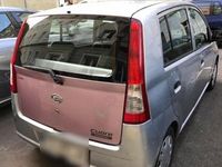 Gebraucht Daihatsu Cuore 58 PS (42 kW) 2004 Silber Kleinwagen