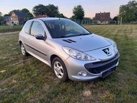 Gebraucht Peugeot 206 60 PS (44 kW) 2009 Silber Kleinwagen
