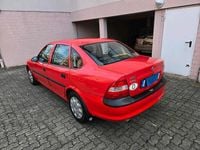 Gebraucht Opel Vectra 101 PS (74 kW) 1997 Rot Limousine