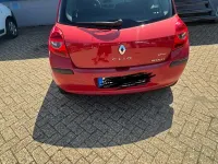 Gebraucht Renault Clio 75 PS (55 kW) 2005 Rot Kleinwagen