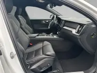 Gebraucht Volvo V60 Plus 197 PS (144 kW) 2025 Crystal weiß perleffekt Kombi