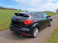 Używany Ford Focus Titanium 125 KM (91 kW) 2015 Czarny Sedan/Limuzyna