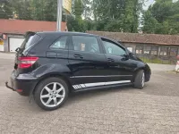 Gebraucht Mercedes B200 140 PS (102 kW) 2009 Schwarz Van / Kleinbus