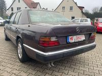 Gebraucht Mercedes 300 109 PS (80 kW) 1986 Grau Limousine
