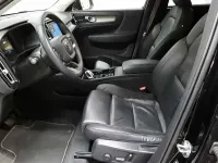 Second-hand Volvo XC40 Plus 163 CP (119 kW) 2023 Negru SUV