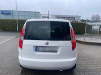 Gebraucht Skoda Roomster 86 PS (63 kW) 2013 Weiß Van / Kleinbus