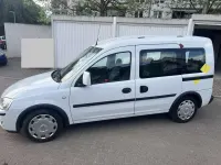 Gebraucht Opel Combo 75 PS (55 kW) 2010 Weiß Van / Kleinbus