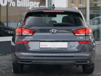 Gebraucht Hyundai i30 101 PS (74 kW) 2024 Grau Kombi