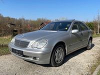 Gebraucht Mercedes C180 143 PS (105 kW) 2003 Brillantsilber  metalliclack Limousine