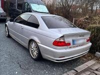 Gebraucht BMW 320 150 PS (110 kW) 2000 Silber Coupé