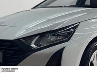 Gebraucht Hyundai i20 Select 79 PS (58 kW) 2025 Atlas white / sol Kleinwagen