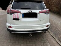 Gebraucht Toyota RAV4 143 PS (105 kW) 2016 Weiß SUV