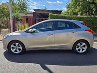 Gebraucht Hyundai i30 Passion 135 PS (99 kW) 2017 Beige Limousine