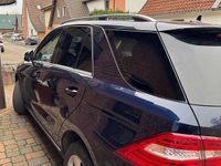 Gebraucht Mercedes ML350 258 PS (189 kW) 2014 Blau SUV