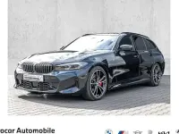 Gebraucht BMW 330 Performance 245 PS (180 kW) 2023 Saphirschwarz Kombi