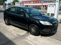 Usado Ford Focus 101 CV (74 kW) 2010 Negro Berlina