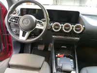 Gebraucht Mercedes EQA300 167 kW (228 PS) 2021 Rot SUV