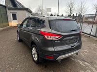 Gebraucht Ford Kuga Titanium 150 PS (110 kW) 2016 Grau SUV