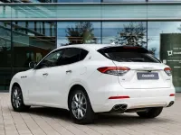 Gebraucht Maserati Levante 349 PS (256 kW) 2022 Weiß SUV