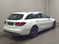 Gebraucht Mercedes C300e Avantgarde 306 PS (225 kW) 2020 Weiß Kombi