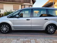 Gebraucht Ford Galaxy 140 PS (102 kW) 2009 Silber Van / Kleinbus