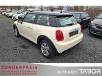 Gebraucht Mini Cooper 136 PS (100 kW) 2015 Pepper (old english) white Kleinwagen