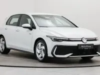 Gebraucht VW Golf VIII GTI 266 PS (195 kW) 2024 Weiß Limousine