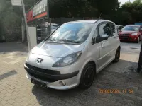 Gebraucht Peugeot 1007 Premium 109 PS (80 kW) 2008 Grau Van / Kleinbus